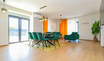 Umag, center! Modern house in a sought-after location!