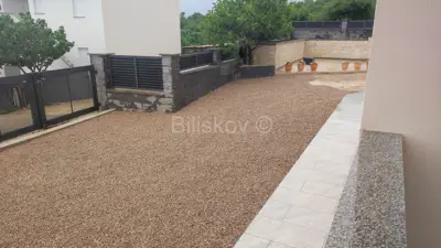 Zum Verkauf, Rovanjska, neu erbautes Haus mit Pool, in Meeresnähe. - 11