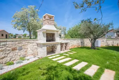 Haus in Poreč, Pool, Garten und Meeresnähe - 13