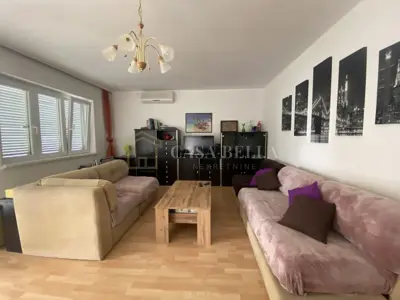 Haus zum Kauf in Crikvenica, 80 m² - 3