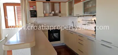 Haus, Brač, 300 m², 775 000 € - 11