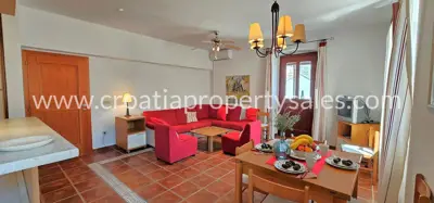 Haus, Brač, 300 m², 775 000 € - 8