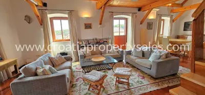 Haus, Brač, 300 m², 775 000 € - 4