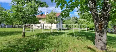 House in Gudci, large yard and peaceful family environment