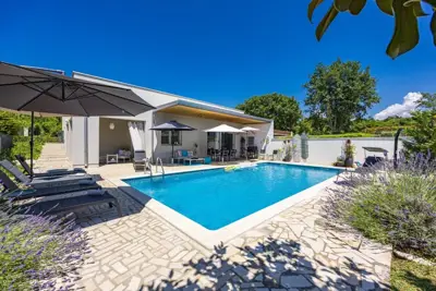 Villa 179 m², Rovinj - Pool und vollständige Privatsphäre - 16