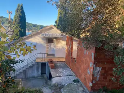 Preko, Otok Ošljak, kuća 87 m² prvi red do mora - 9