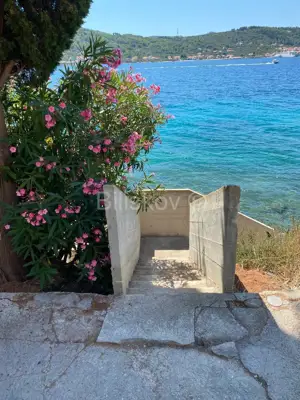 Preko, Otok Ošljak, kuća 87 m² prvi red do mora - 17