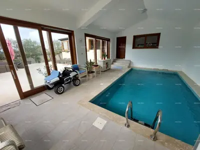 House 489 m², Vodnjan, indoor pool and two terraces - 16