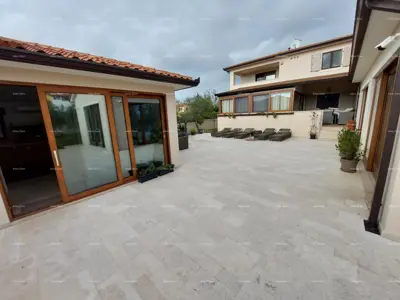 House 489 m², Vodnjan, indoor pool and two terraces - 5