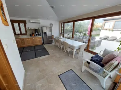 House 489 m², Vodnjan, indoor pool and two terraces - 13