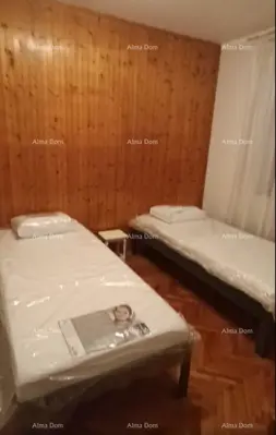 Pazin, family estate with two residential units and a large garden - 8