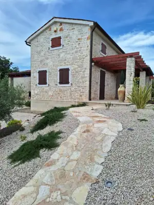 Stone house 175 m², Poreč surroundings, sea view