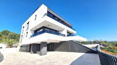 Luksuzni apartman s bazenom, otok Krk - 11