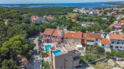 Kuće 550 m², Štinjan - blizu mora i Pule - 4