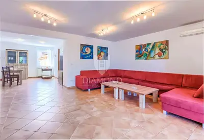 Kuće 550 m², Štinjan - blizu mora i Pule - 6