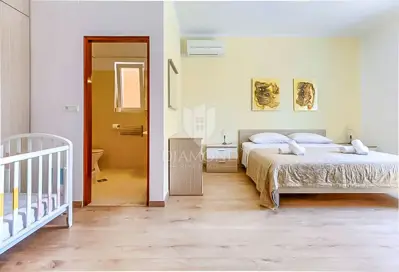 Kuće 550 m², Štinjan - blizu mora i Pule - 17