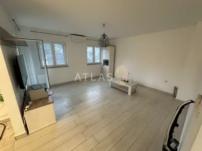 Stan 82 m², Draga Rijeka - 2 sobe, terasa i balkon - 4