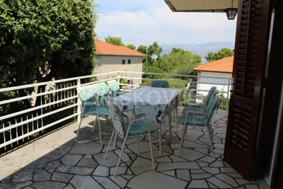 Obiteljska kuća218 m² na parceli od 700 m², na Braču, u Supetru - 100m od plaže - 7