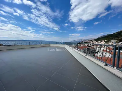 Stan s panoramskim pogledom na more i otoke