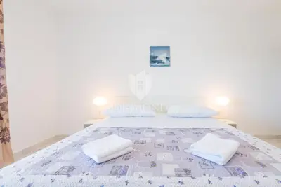Kuća 170 m², Linardići - vila s bazenom i pogledom na more - 13