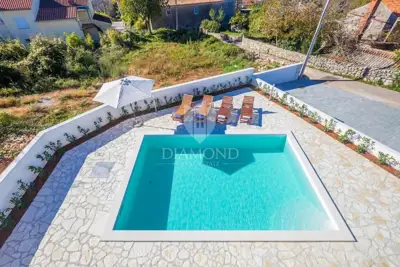 Kuća 170 m², Linardići - vila s bazenom i pogledom na more - 6