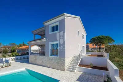 Kuća 170 m², Linardići - vila s bazenom i pogledom na more - 3