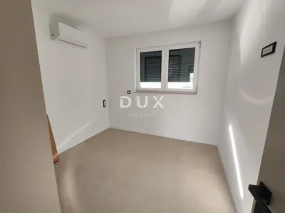 Wohnung 74,8 m², Sukošan - Garten 38 m² und Terrasse - 10