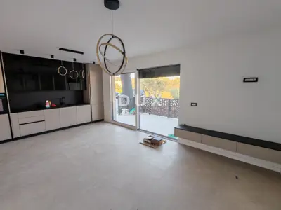 Wohnung 74,8 m², Sukošan - Garten 38 m² und Terrasse - 7