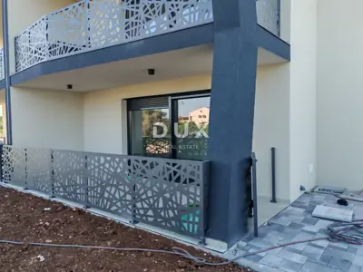 Wohnung 74,8 m², Sukošan - Garten 38 m² und Terrasse - 2