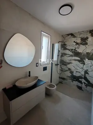 Wohnung 74,8 m², Sukošan - Garten 38 m² und Terrasse - 13