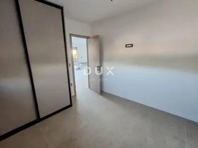 Wohnung 74,8 m², Sukošan - Garten 38 m² und Terrasse - 9