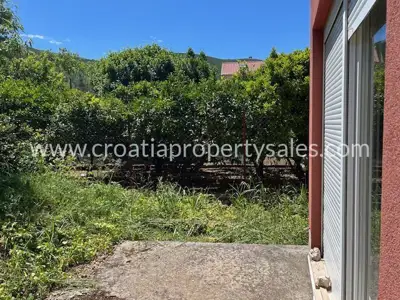 House on Vis, 100 m from the sea, attractive location - 4