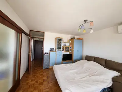 Stan 47,65 m², Pula Monvidal - terasa i klima - 13