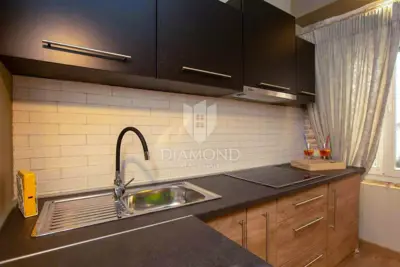 Stan 45 m², Rovinj - stari grad, moderna renovacija - 8