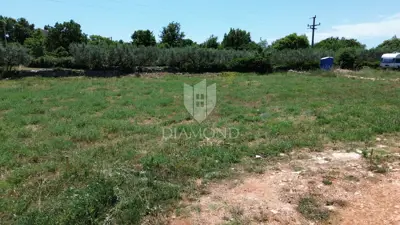 Building plot 1,325 m², Marčana - quiet location - 4
