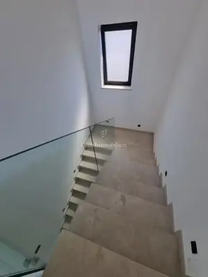 Poreč - kuća na tri etaže s bazenom, 1 km od mora - 19