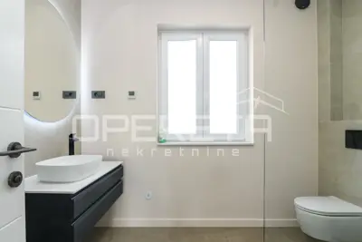 NAJAM, ZAGREB, CENTAR, Varšavska – novouređen prostor 80 m² za stanovanje ili po - 16
