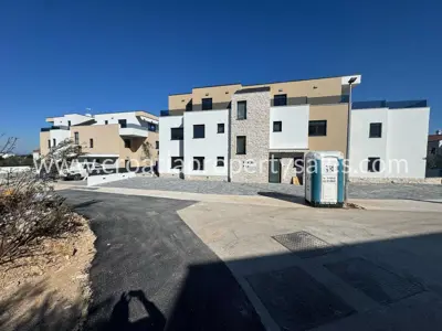 Apartmani 91 m², Murter - 350 m od plaže i kafića - 11