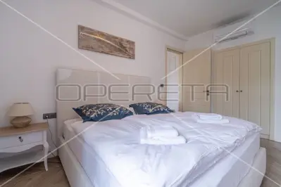Istria, Pula: beautiful Austro-Hungarian house, 350 m², wider center - 9