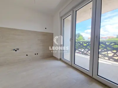 Stanovanje v novogradnji 300 m od morja v okolici Umaga, Bašanija - 15