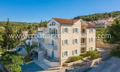House, Brač, 380 m², 1 250 000 €