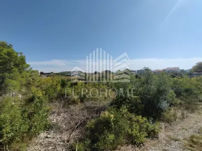 Building plot 2,140 m², Pirovac - quiet area above the main road - 5
