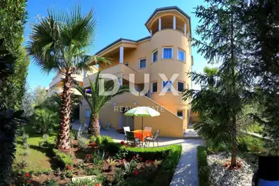 Villa 386 m², Zadar-Borik - sea view