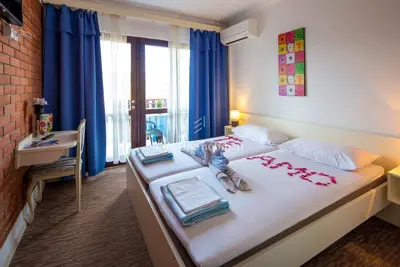 Tourist and hospitality property, Šilo na Krku, 15 rooms and restaurant - 15