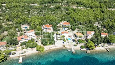 Grundstück 2.295 m², Kučište - in Meeresnähe - 2