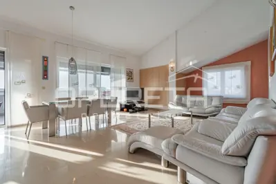 Predivan Penthouse 200m od plaže - Pješćana Uvala