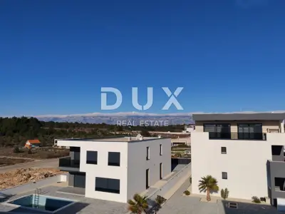 Haus 279,64 m², Vrsi - Pool und Garage - 12