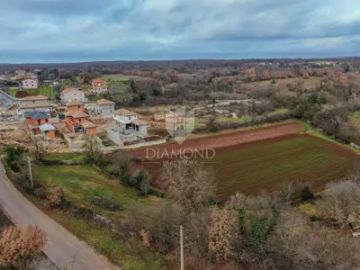 Building plot 2,043 m², Svetvinčenat - Istra