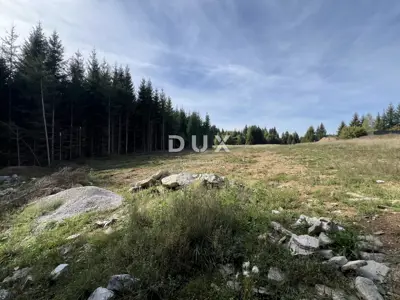 Building plot, Hlevci - flat and regular in shape - 2