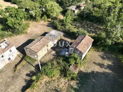 House 188 m², Kršan - peaceful Istrian estate - 3